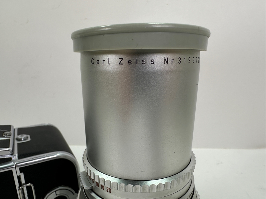 Vintage Hasselblad 500C Film Camera With Carl Zeiss Planar 1:2.8 f=80mm Lens And Carl Zeiss Synchro-Compur Sonnar 1:5.6 f=250mm Lens Plus Camera Bag And Old Film [Photo 18]