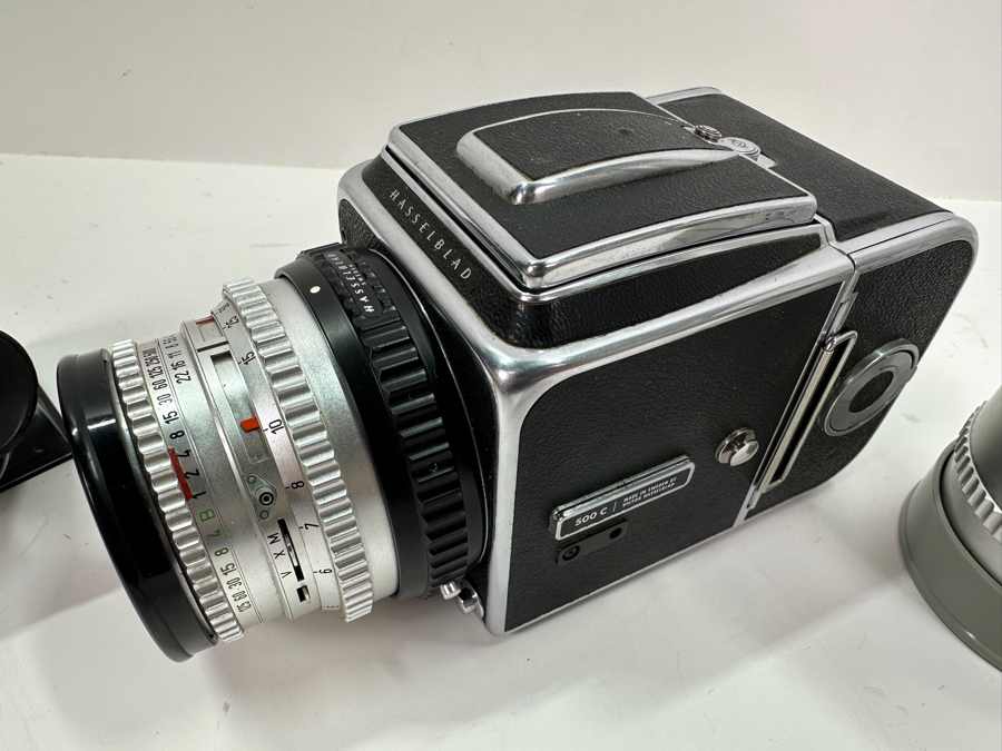 Vintage Hasselblad 500C Film Camera With Carl Zeiss Planar 1:2.8 f=80mm Lens And Carl Zeiss Synchro-Compur Sonnar 1:5.6 f=250mm Lens Plus Camera Bag And Old Film [Photo 11]