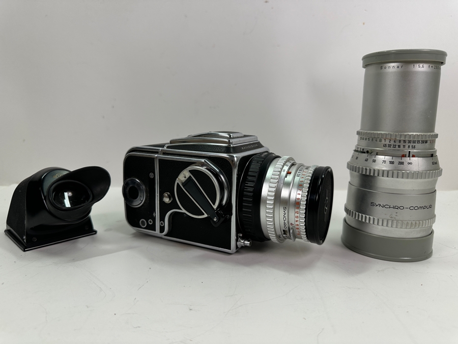 Vintage Hasselblad 500C Film Camera With Carl Zeiss Planar 1:2.8 f=80mm Lens And Carl Zeiss Synchro-Compur Sonnar 1:5.6 f=250mm Lens Plus Camera Bag And Old Film [Photo 8]