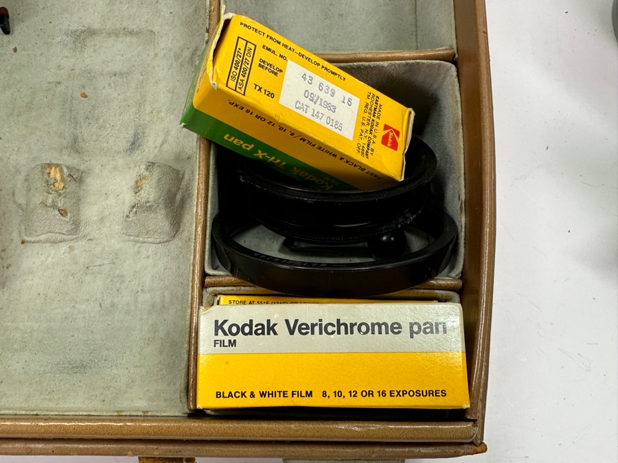 Vintage Hasselblad 500C Film Camera With Carl Zeiss Planar 1:2.8 f=80mm Lens And Carl Zeiss Synchro-Compur Sonnar 1:5.6 f=250mm Lens Plus Camera Bag And Old Film [Photo 26]