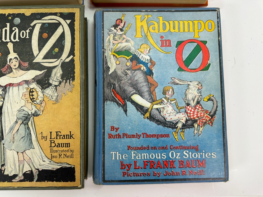 (6) Vintage L. Frank Baum Oz Hardcover Books: Pirates In Oz, The Scarecrow Of Oz, The Giant Horse Of Oz, The Emerald City Of Oz, Glinda Of Oz & Kabumpo In Oz Dating From 1910-1931 [Photo 7]