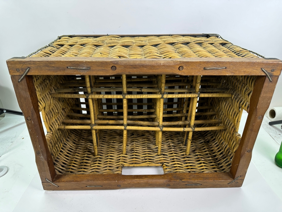 Antique French Wicker Wine Carrier 22.5W x 15D x 15.5H [Photo 7]