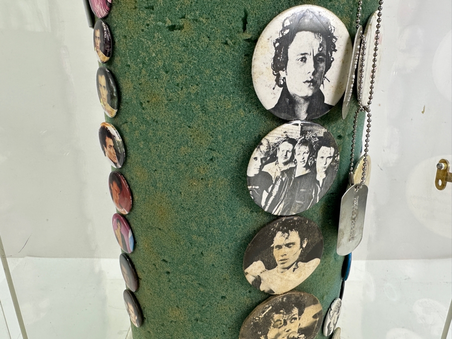Huge Collection Of Vintage 1980s Punk Rock 'Adam And The Ants' Buttons (And About 8 Oingo Boingo Buttons) Displayed In A Circular Rotating Acrylic Display Case 10W X 10D X 21H - See Photos [Photo 16]