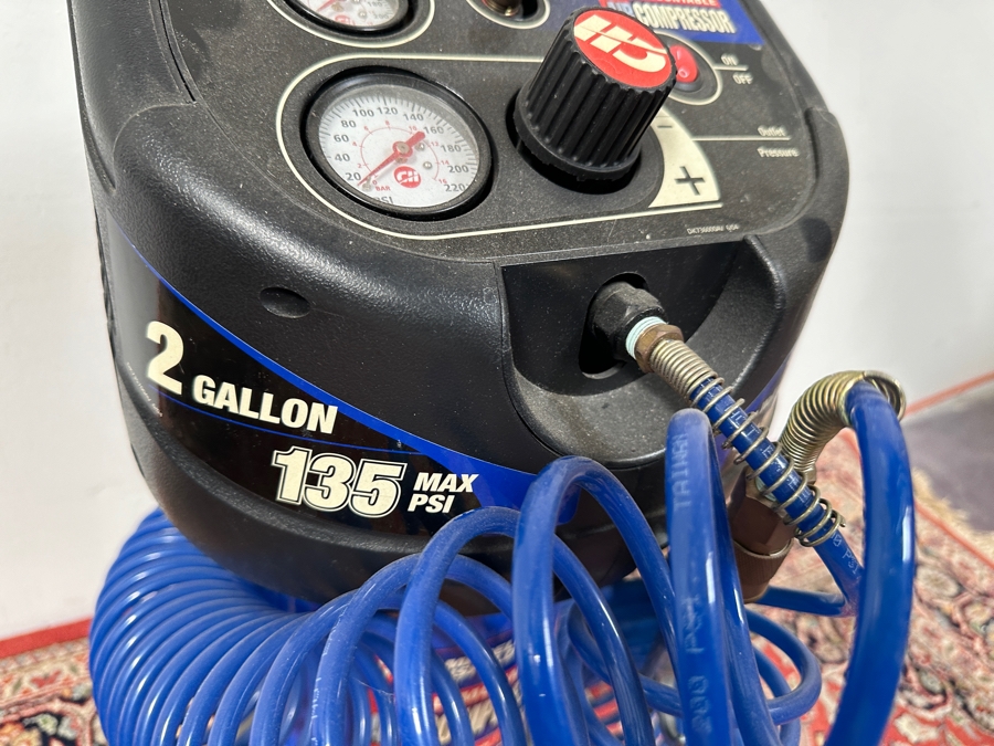 JUST ADDED - Campbell Hausfeld Wall-Mounted Air Compressor 2 Gallon 135 Max PSI 24'H [Photo 3]