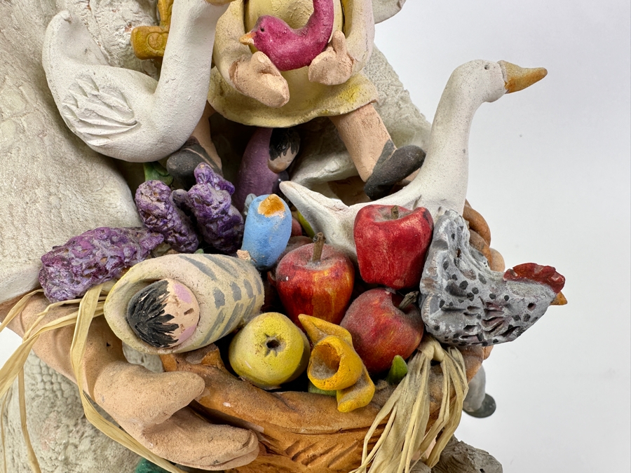 Native American Storyteller Pottery By Linda Zaiser 9W X 12D X 15.5H Retails $375 [Photo 7]