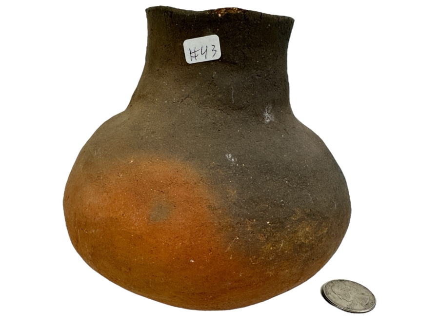 Manuela Aguila Signed Pottery Piece from Mata Ortiz 5'H [Photo 1]