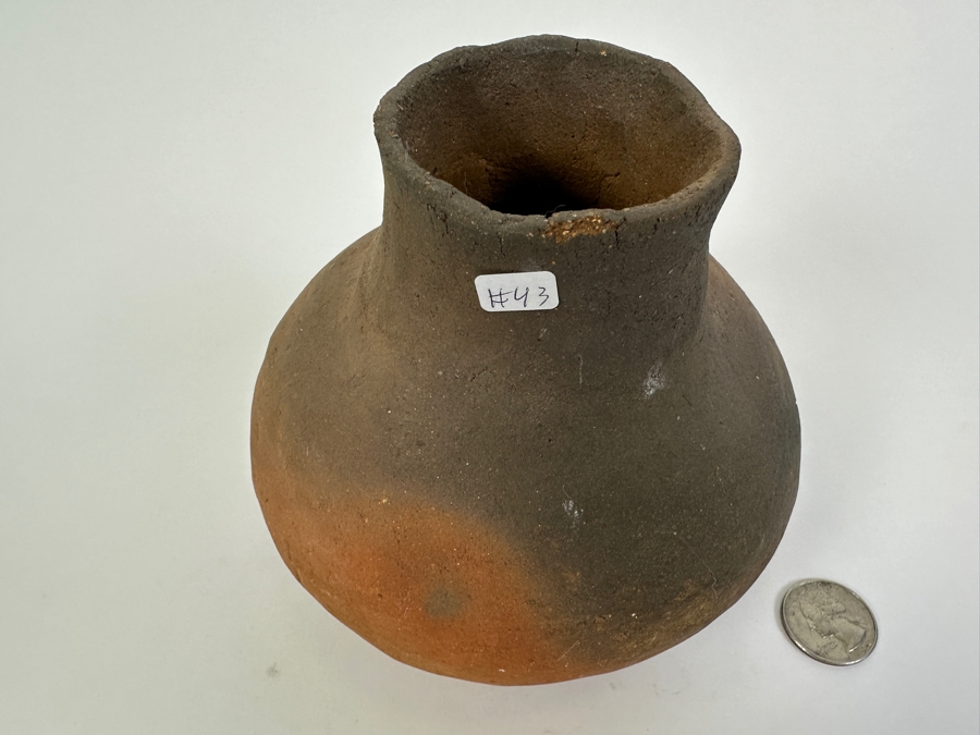 Manuela Aguila Signed Pottery Piece from Mata Ortiz 5'H [Photo 3]