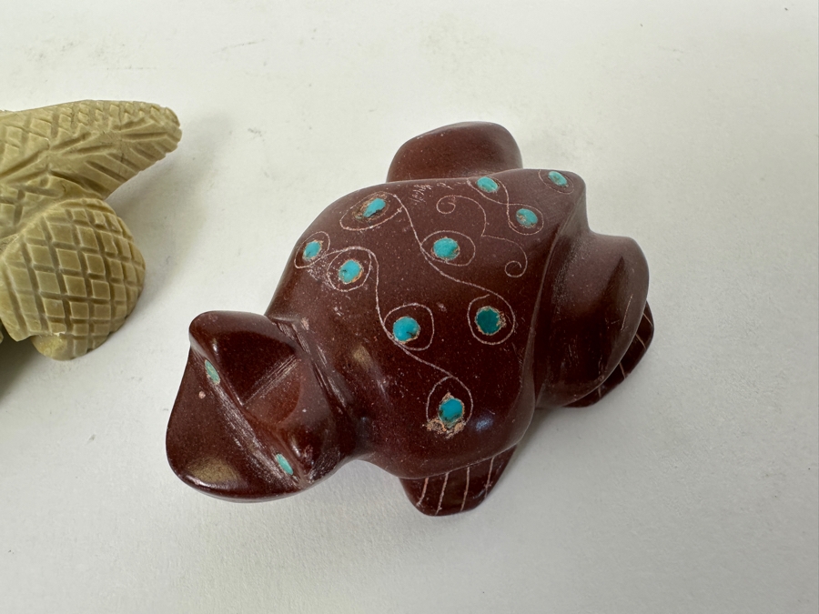 Pair of Carved Stone Zuni Fetishes - One Signed, One Unsigned  [Photo 5]