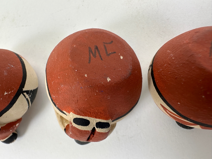 Lot of (3) Miniature Jemez Pottery Pots 1'H [Photo 9]