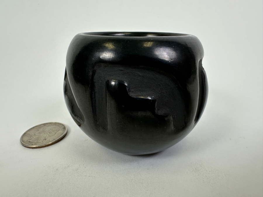 Santa Clara Pueblo Black Pottery Bowl Signed Jane and Starr [Photo 3]