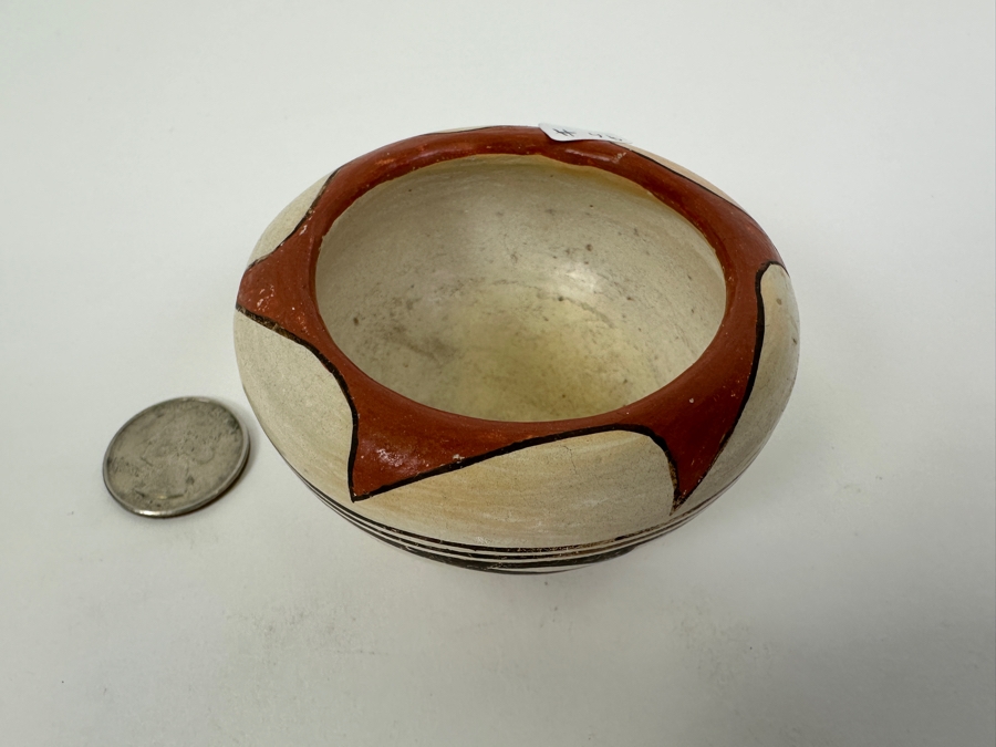 Native American Hopi Pottery Pot Jar By Delores Namoki 1.5H [Photo 3]