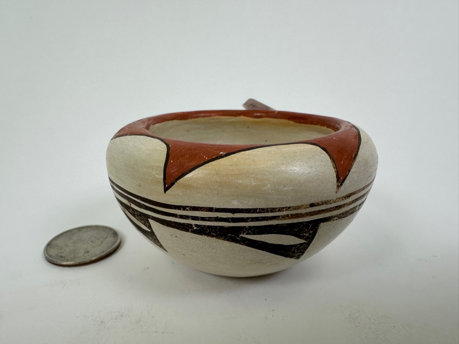 Native American Hopi Pottery Pot Jar By Delores Namoki 1.5H [Photo 2]