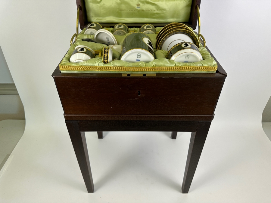 Rare Limited Edition Royal Copenhagen Porcelain Colonial Coffee Service Set In Fitted Chest Commemorating The Bicentennial Of The United States Of America Featuring Presidents Thomas Jefferson & George Washington Numbered 257 Of 300 Estimate $2,500-$3,000 [Photo 21]