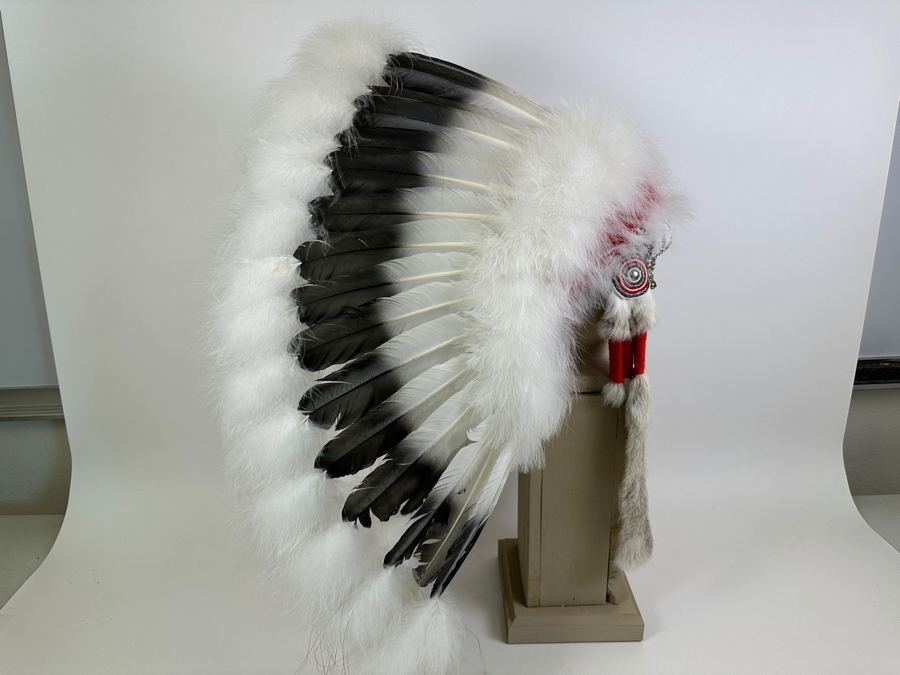 Black Cloud Warbonnet Beadwork By Marilou Navajo And Featherwork By Rosemary Navajo 18W X 31H [Photo 16]