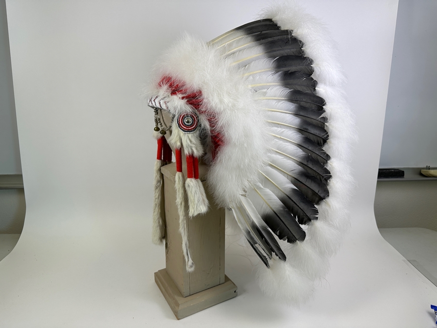 Black Cloud Warbonnet Beadwork By Marilou Navajo And Featherwork By Rosemary Navajo 18W X 31H [Photo 8]