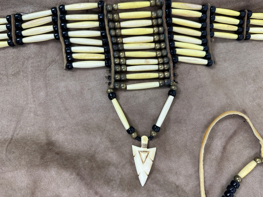 Native American Breastplate And Choker 27W X 36H [Photo 7]