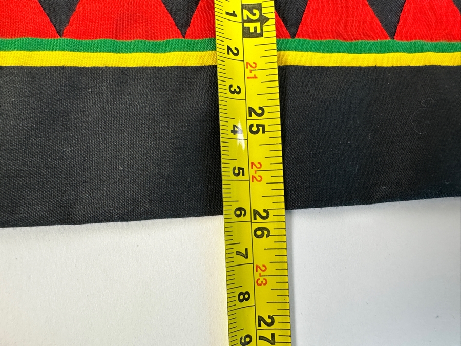 Pair Of Handmade Hmong Tapestries By May Xiong Yang And Maria Xiong 23.5 X 19.5 And 22.5 X 26 [Photo 13]