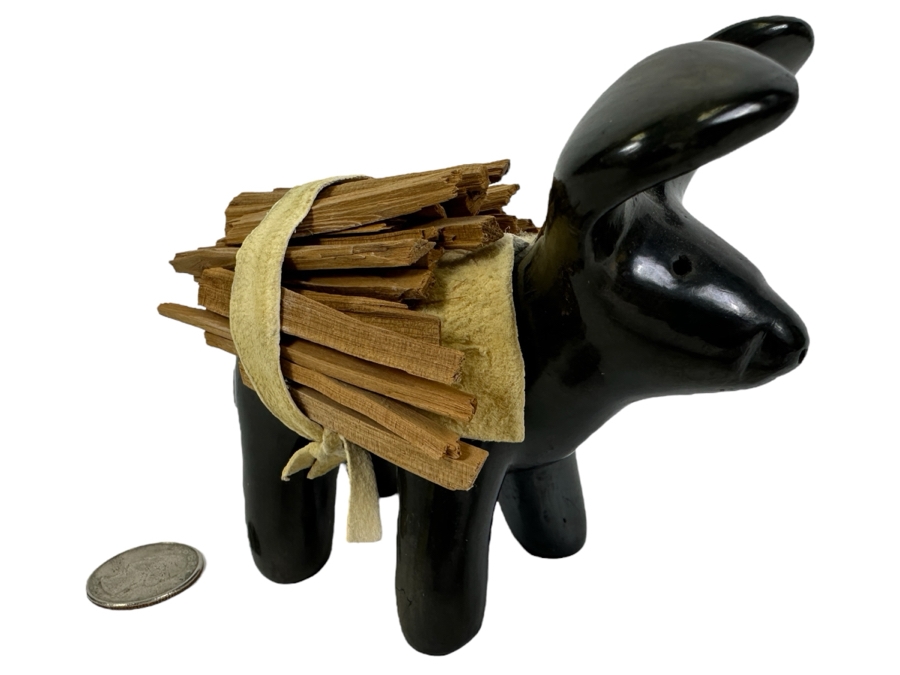 Santa Clara Pueblo Black Pottery Figurine Signed Jane and Starr 5W X 4H [Photo 1]