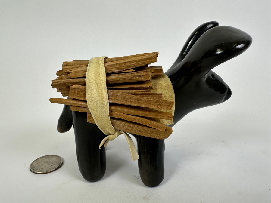 Santa Clara Pueblo Black Pottery Figurine Signed Jane and Starr 5W X 4H [Photo 4]