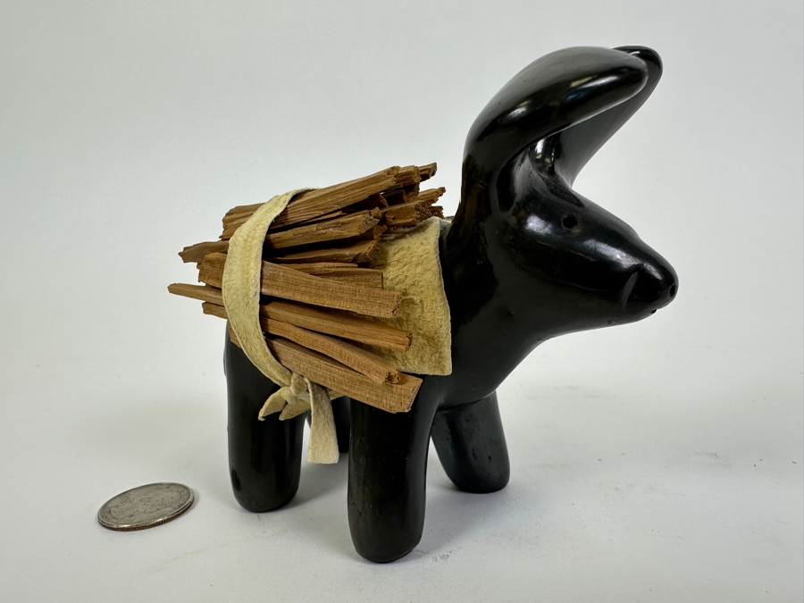 Santa Clara Pueblo Black Pottery Figurine Signed Jane and Starr 5W X 4H [Photo 2]