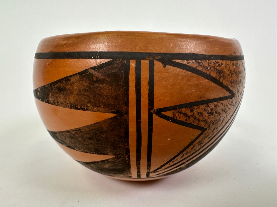 Small Signed Hopi Pottery Jar 2.5H [Photo 5]