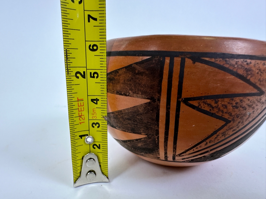 Small Signed Hopi Pottery Jar 2.5H [Photo 10]