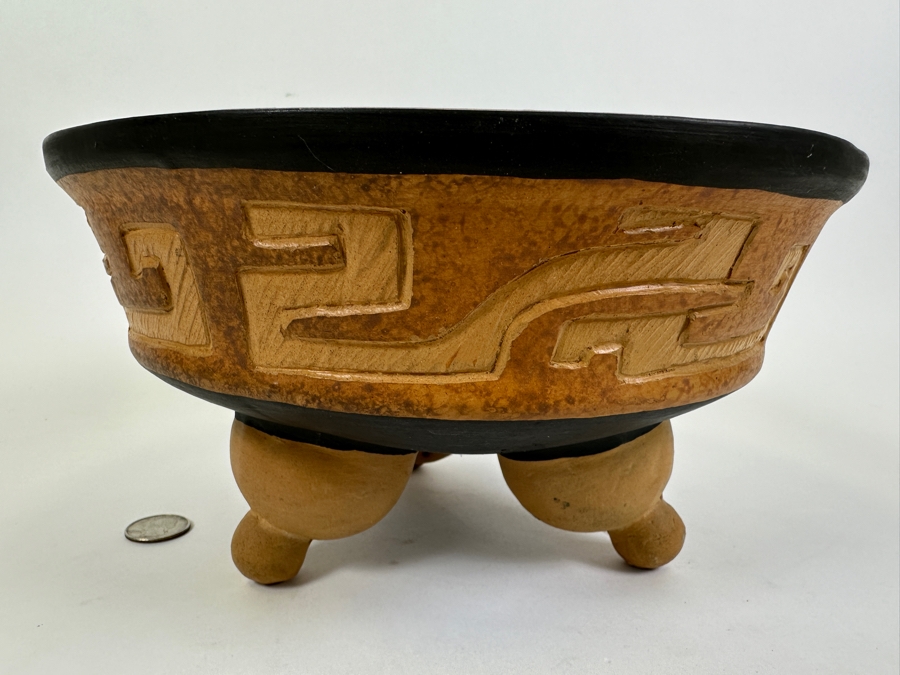 Signed Mexican Tripod Pottery Pot Bowl 10W X 4H [Photo 2]