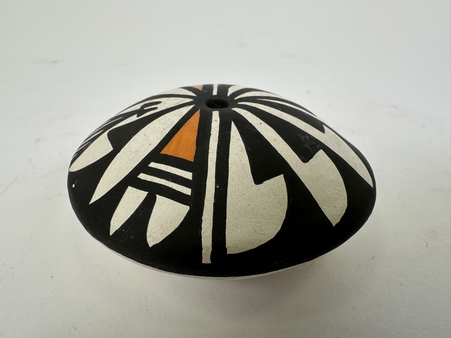 Vintage Native American Pottery Acoma New Mexico Signed H. A. 2.5W [Photo 4]