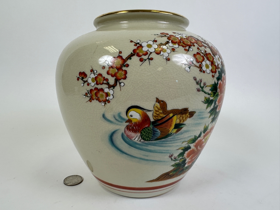 Japanese Kutani Porcelain Jar Vase 8H [Photo 2]