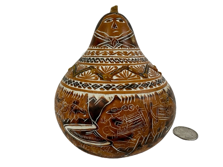 Vintage Hand Carved Peruvian Gourd 4.5H
