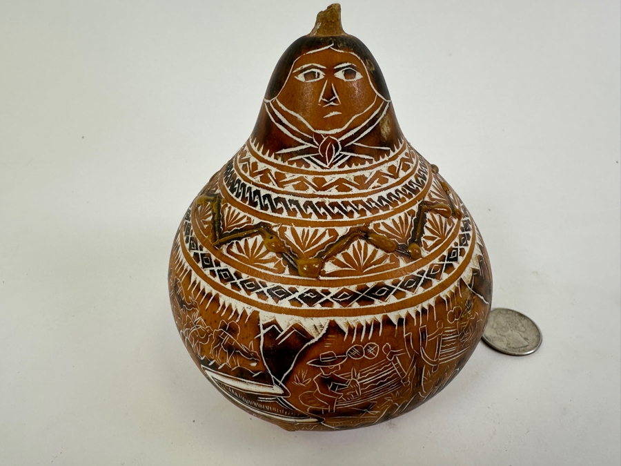 Vintage Hand Carved Peruvian Gourd 4.5H [Photo 3]