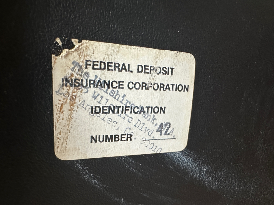 JUST ADDED - Vintage Knoll Charles Pollock Mid-Century Modern Executive Chair [Photo 9]