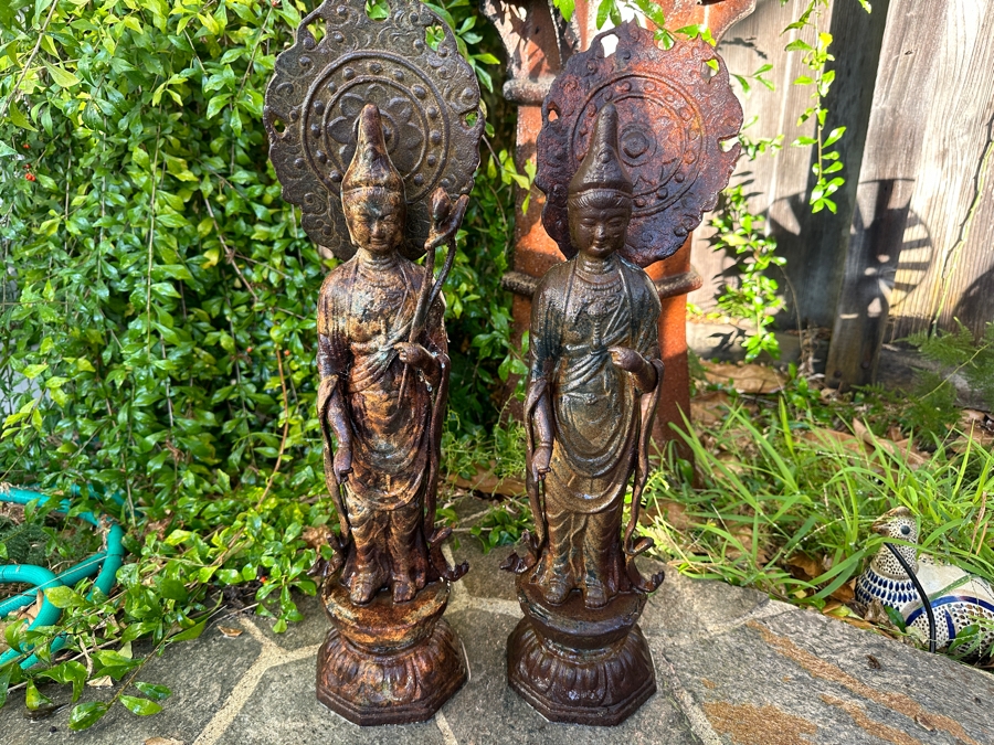 Pair Of Old Cast Iron Japanese Standing Buddha Guan Yin Kannon Statues 23.5H [Photo 3]