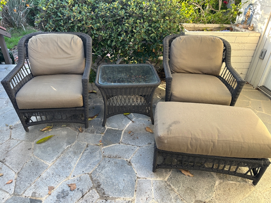 Outdoor Furniture Set With Pair Of Armchairs With Ottomans And Glass Top Side Table By Lane Venture [Photo 4]