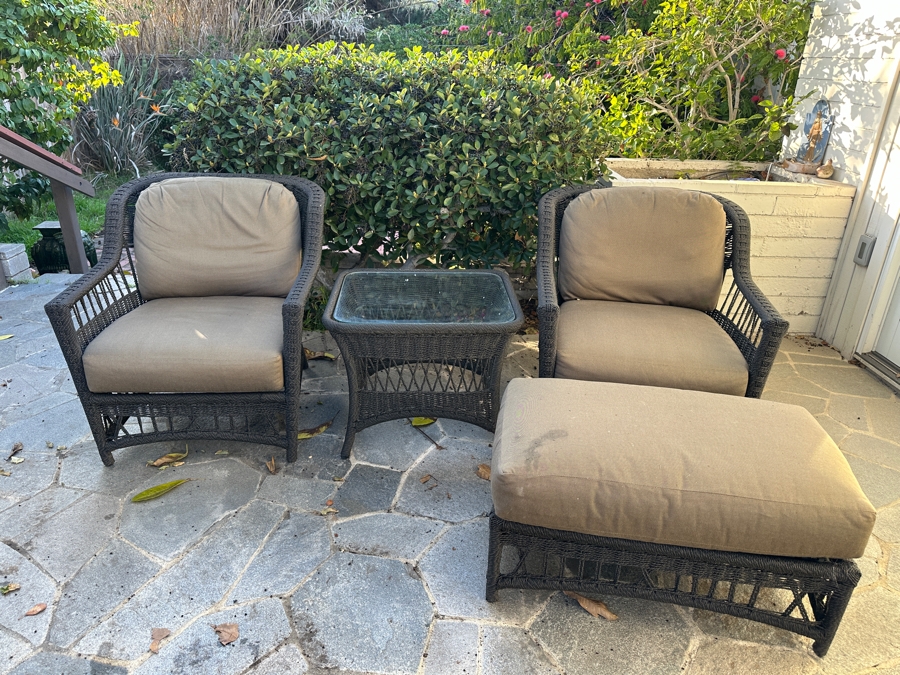 Outdoor Furniture Set With Pair Of Armchairs With Ottomans And Glass Top Side Table By Lane Venture [Photo 5]