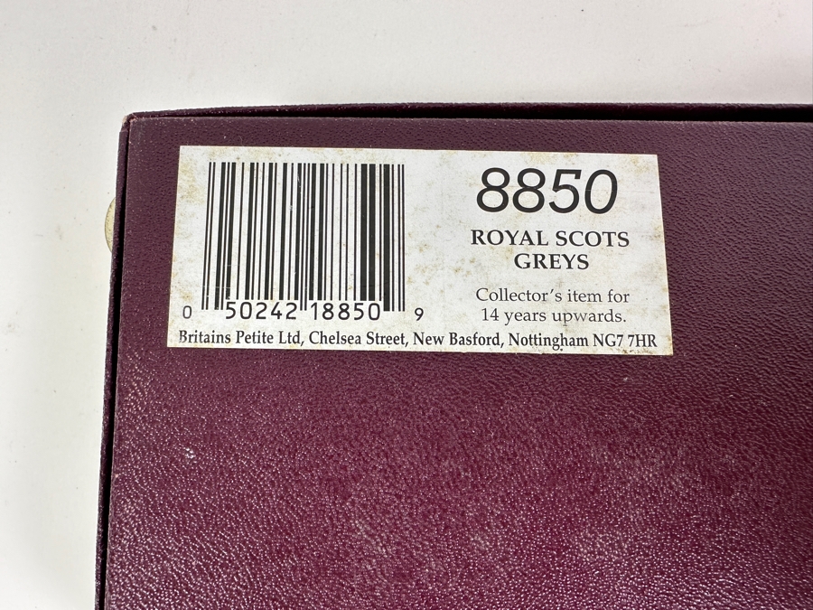 Britains Toy Soldiers The 2nd Dragoons Special Collectors Edition With Original Box 8850 Royal Scots Greys [Photo 14]