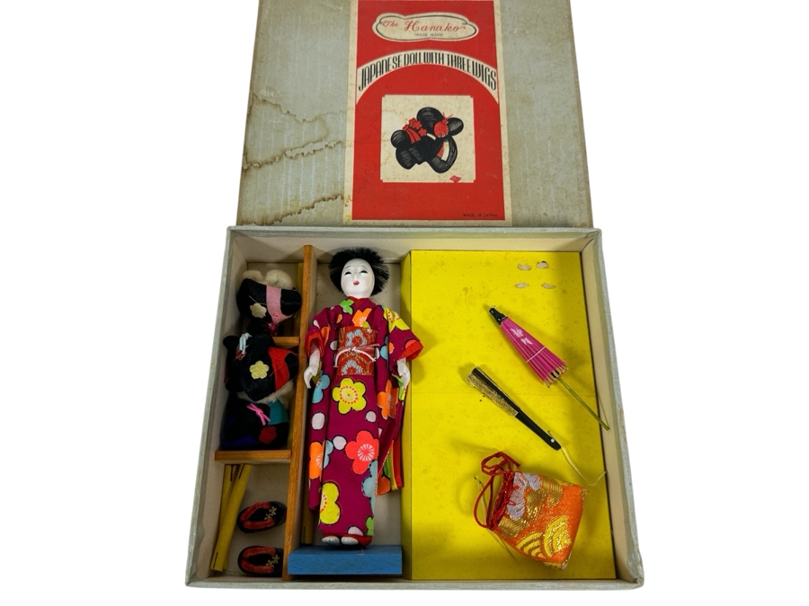 Vintage 1950's The Hanako Japanese Plaster Geisha Doll with Wigs [Photo 1]