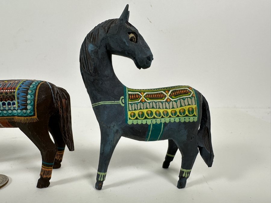 Three Vintage Hand Carved Hand Painted Wooden Horses 4.5H [Photo 3]