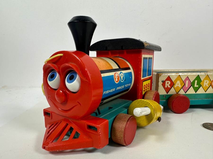 Vintage 1963 Fisher Price Huffy Puffy Train Set Wooden Pull Toy 26L [Photo 2]