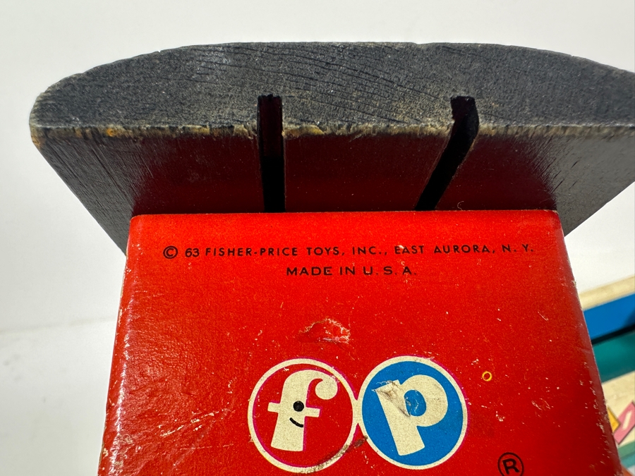 Vintage 1963 Fisher Price Huffy Puffy Train Set Wooden Pull Toy 26L [Photo 9]