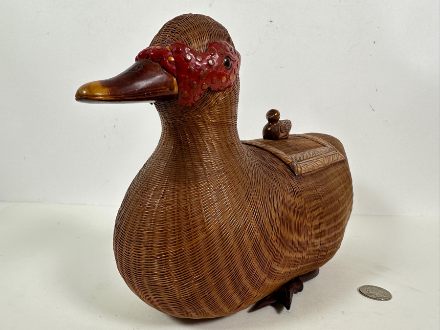 Vintage Chinese Woven Split Bamboo Duck Box With Wooden Eggs 13W X 5D X 8H [Photo 5]