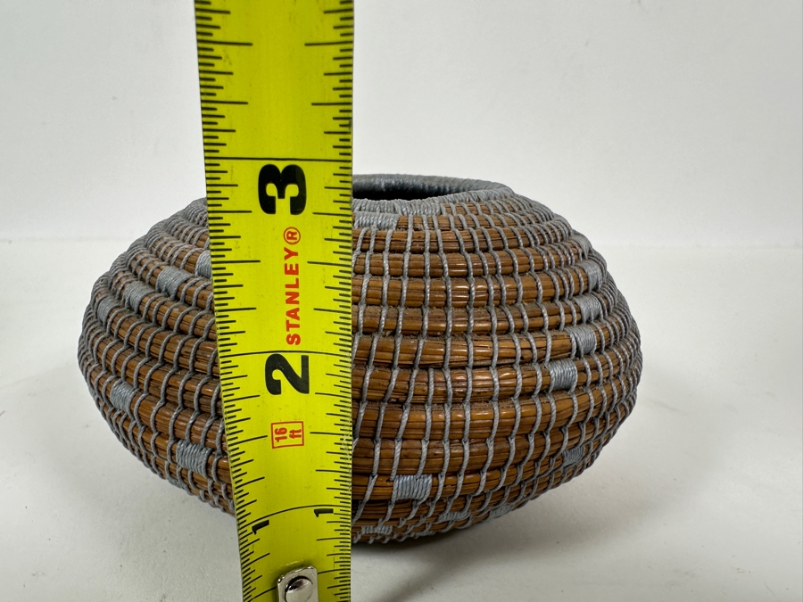 Carol E. Lang Basket With Longleaf Pine Needles And Cotton Yarn 5W X 3H Retails $150 [Photo 5]