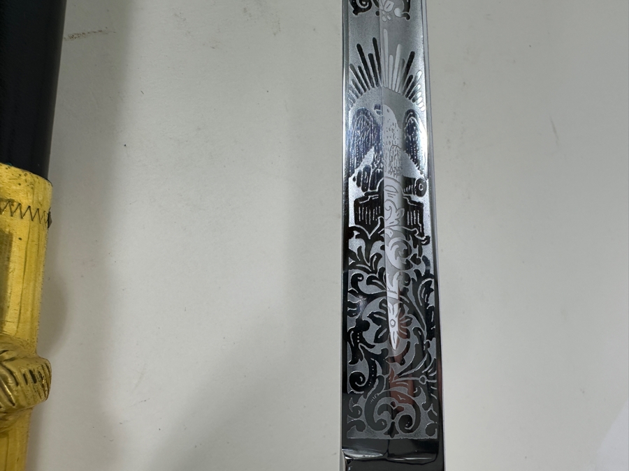 Hilborn & Hamburger Inc. New York U.S.N. Naval Officer's Ceremonial Dress Sword With Sheath And Original Leather Case 37L [Photo 4]