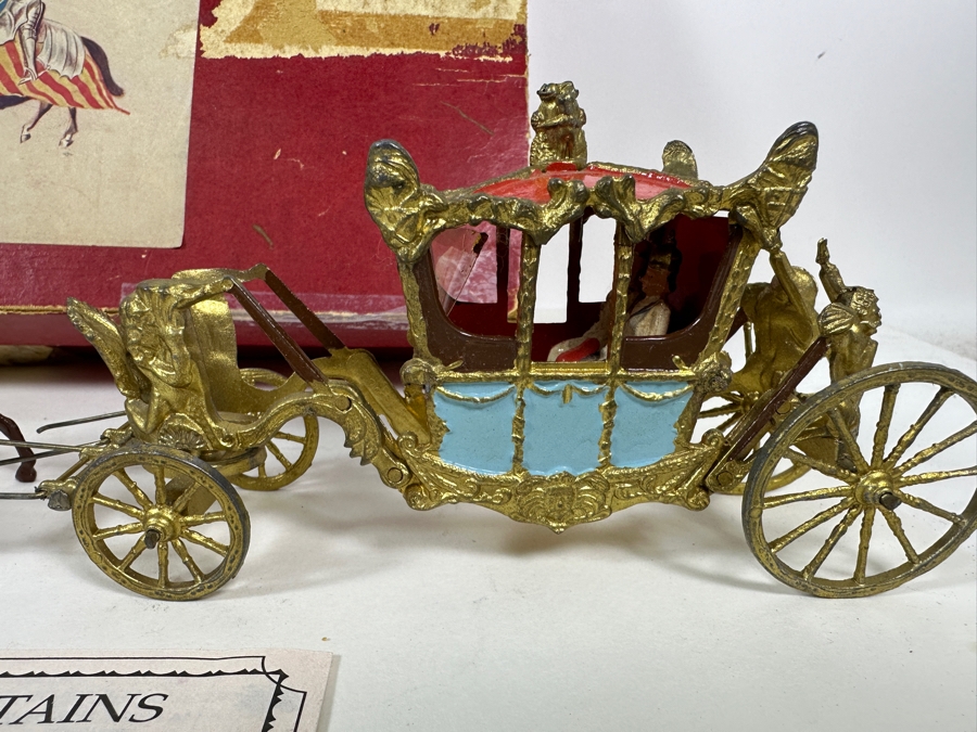 Britains Toy Soldiers Historical Series Her Majesty's State Coach With Windsor Greys Horses Plus Extra Horses With Original Damaged Box [Photo 2]