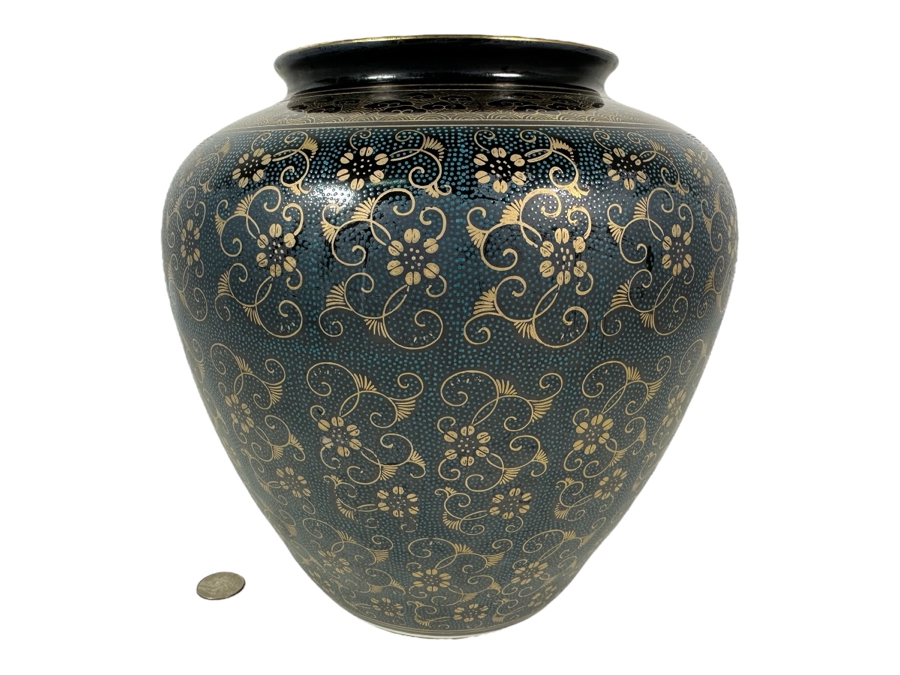 Vintage Signed Asian Porcelain Vase 10W X 10H [Photo 1]