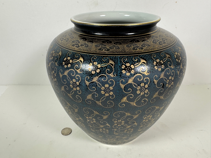 Vintage Signed Asian Porcelain Vase 10W X 10H [Photo 3]