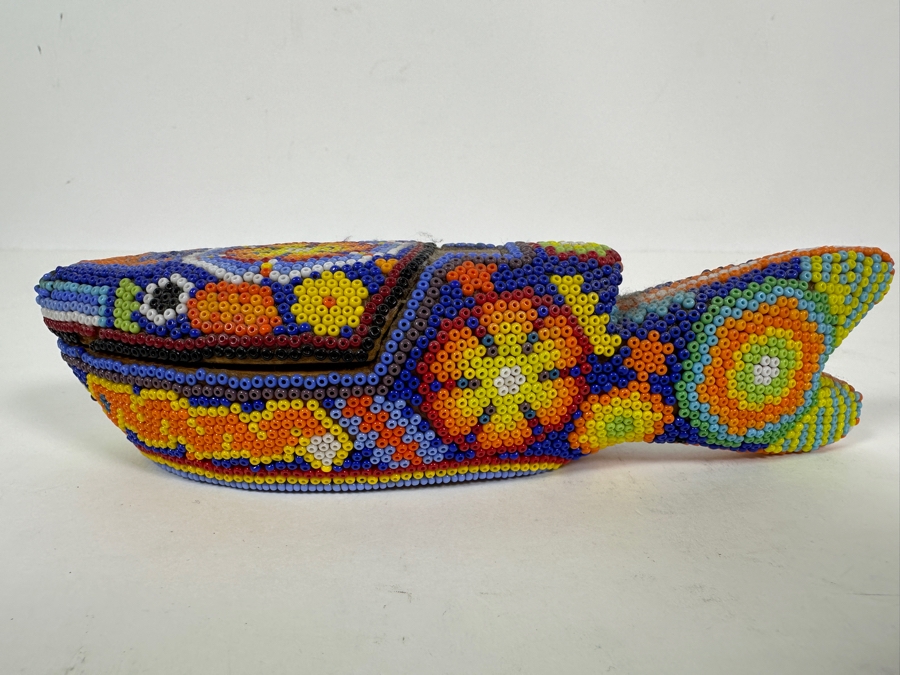 Vintage Huichol Mexican Beaded Art Wooden Fish Box 7W [Photo 8]