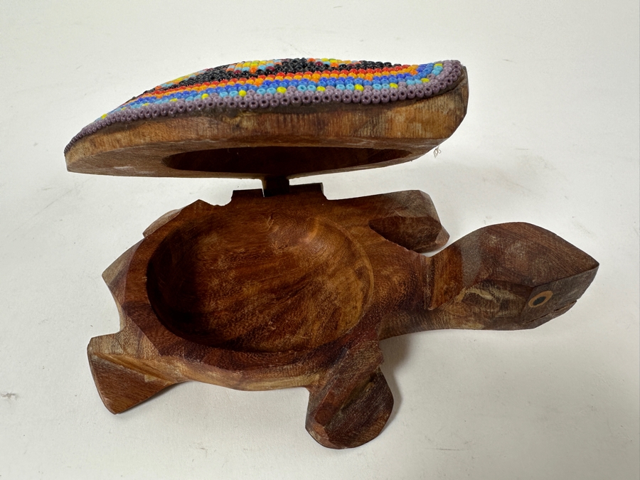 Vintage Huichol Mexican Beaded Art Wooden Turtle Box 6W Retails $150 [Photo 8]