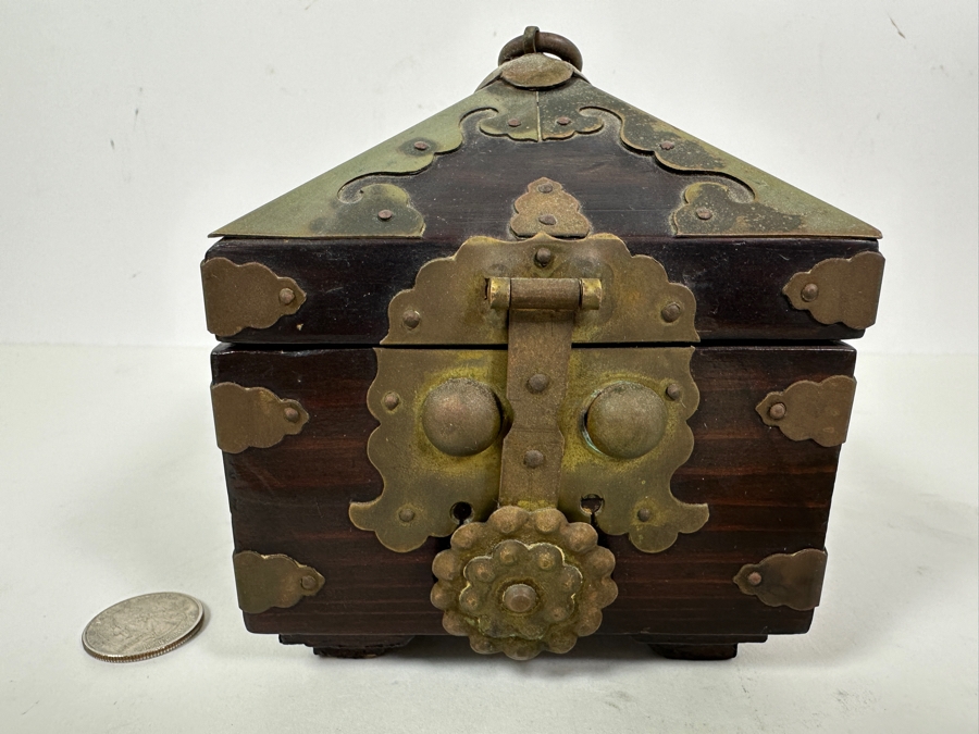 Vintage Korean Wooden & Brass Seal Box 4.25W X 4.25D X 5H [Photo 3]