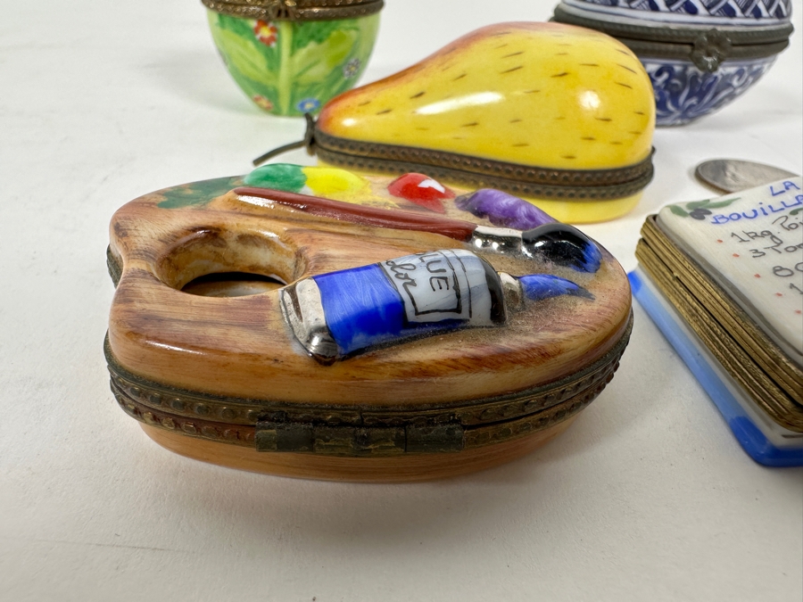 Collection Of Five Vintage Limoges France Hand Painted Porcelain Boxes [Photo 5]